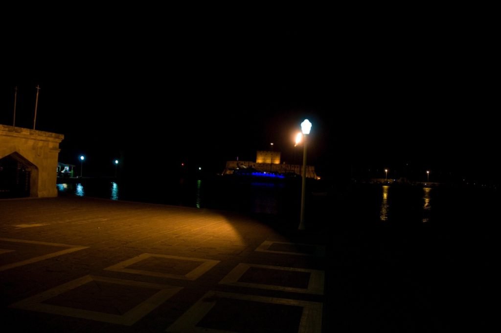 βόλτα στα κάστρα της Ρόδου λιμάνι και το κάστρο της πάντα εκεί... DSC 8317 2013 13